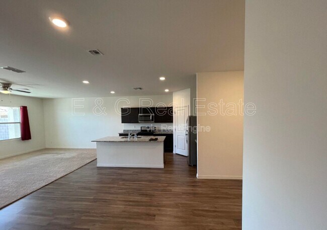 Building Photo - 19577 W Palo Verde Dr