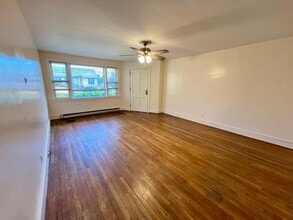 Building Photo - 308 Fifth St