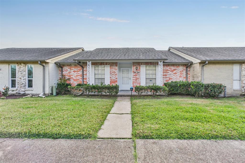 3734 Laura Leigh Dr, Friendswood, TX 77546 Condo for Rent in