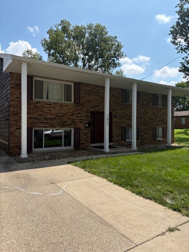 Building Photo - 3400 N Missouri Ave