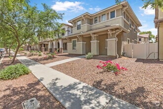 Building Photo - 3828 E Jasper Dr