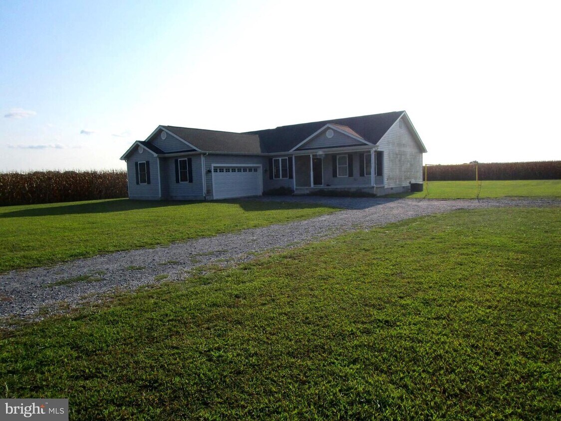 Primary Photo - 521 Canterbury Rd
