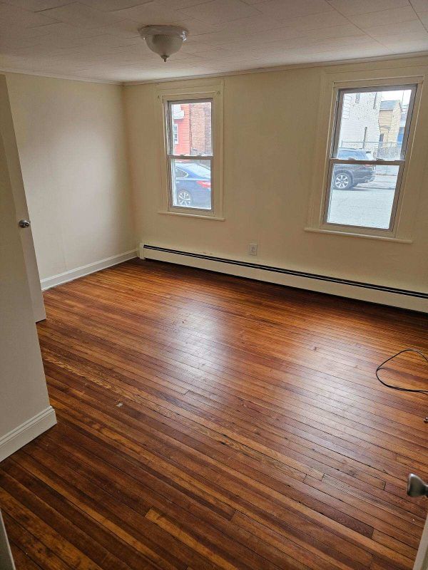 Foto del edificio - 2428 3rd Ave