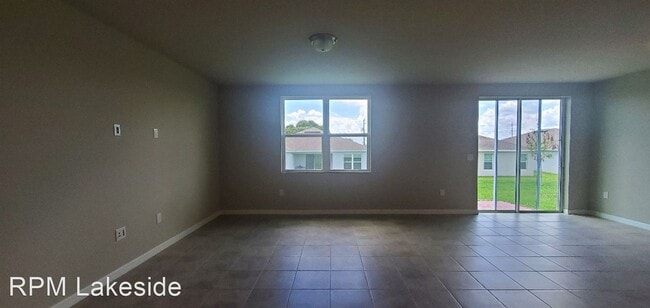 Building Photo - 4 br, 2 bath House - 892 Cambridge Dr