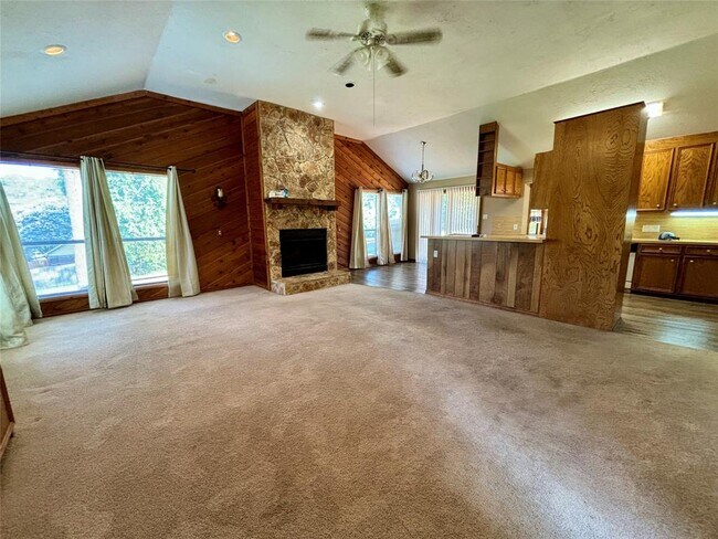 Building Photo - 13108 Lake Villa Dr