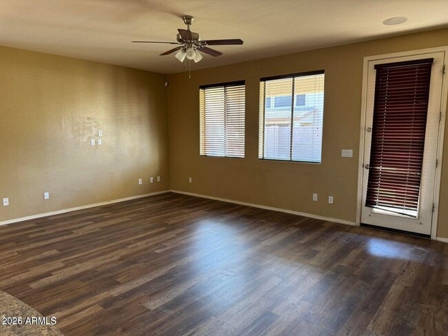 Foto del edificio - 11960 W Lewis Ave