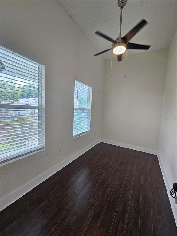 Foto del edificio - 2321 W Walnut St