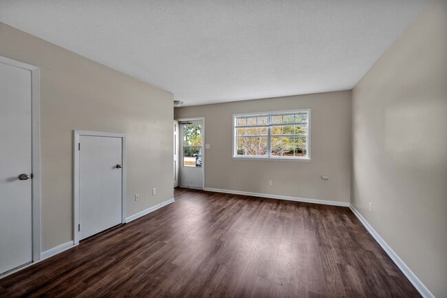 Building Photo - 302 Law Rd