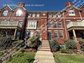 Building Photo - 3255 Camden Dr