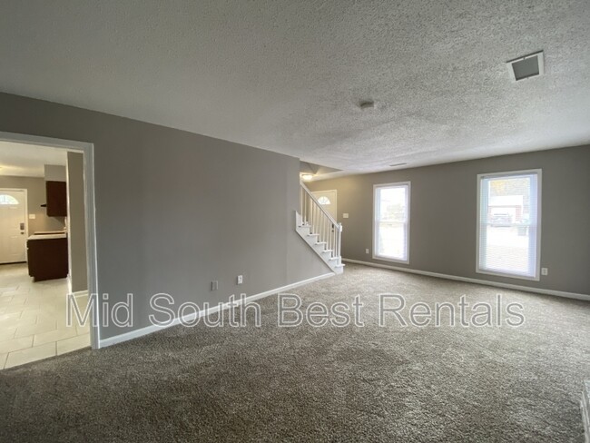 Building Photo - 7426 Doncaster Ln