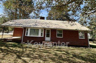 Building Photo - 4315 Woodlawn Pike