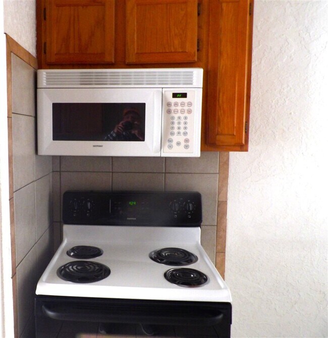 Foto del edificio - 1165 NW Ozmun Ave