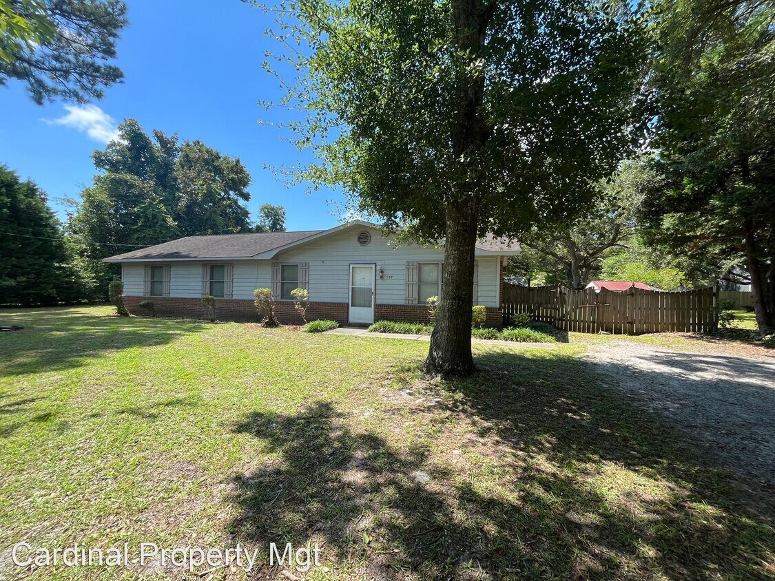 Primary Photo - 4 br, 1.5 bath House - 137 Graystone Rd