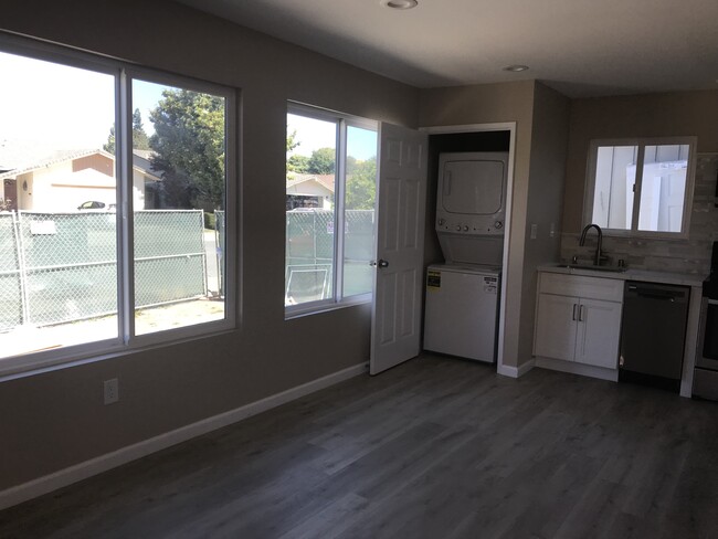 Living Room wall facing road - 38141 Ashford Way