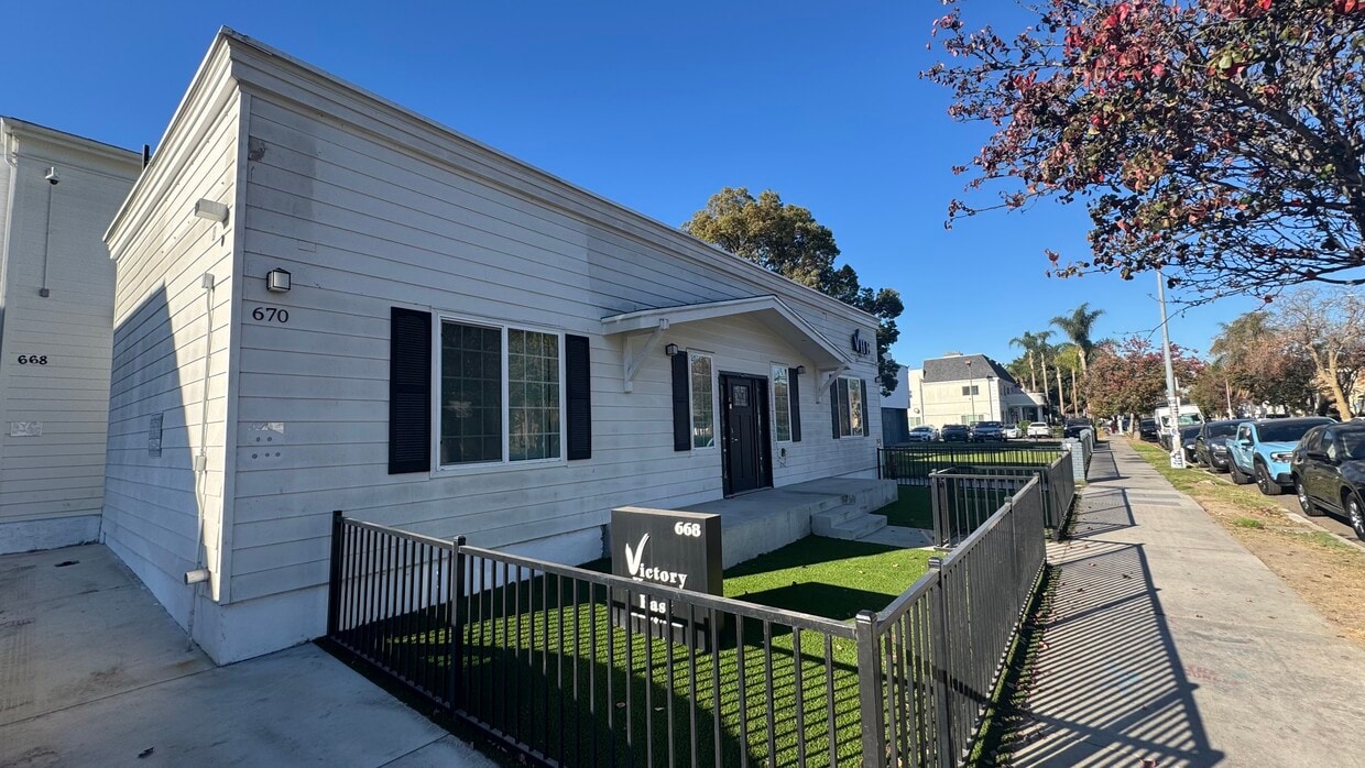 Front Cottage - Orion 668