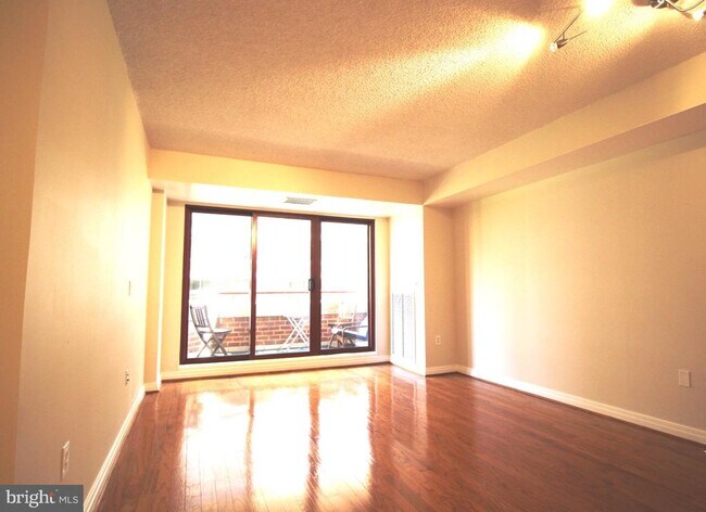 Foto del edificio - 1435 P St NW