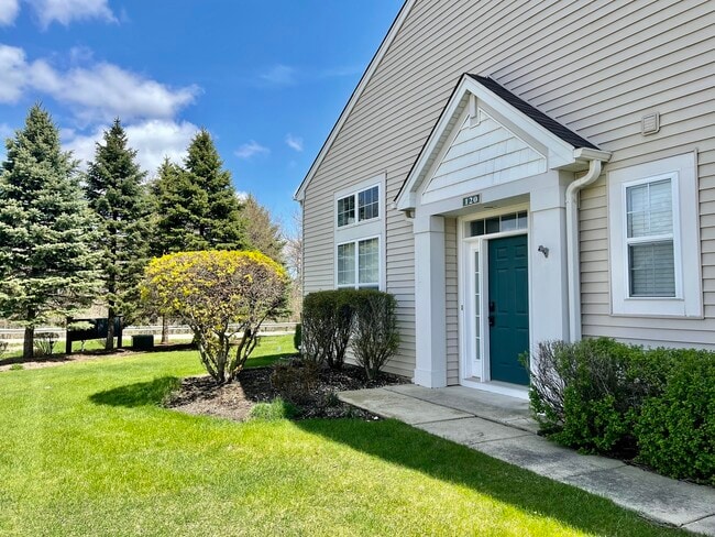 Building Photo - 120 Oak Knoll Ct