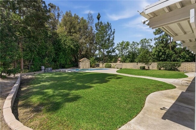 Photo - 5415 E Willowick Cir House