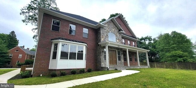 Foto del edificio - 17031 Georgia Ave