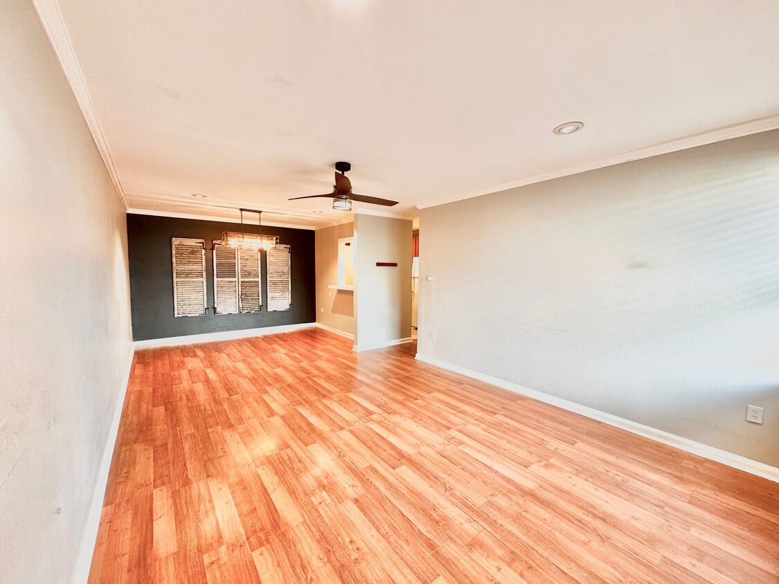 Photo - 3101 Highland Road