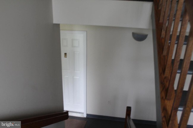 Foto del edificio - 8387 Montgomery Run Rd