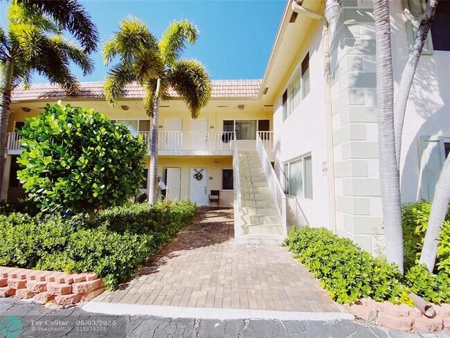 Foto del edificio - 2131 NE 41st St