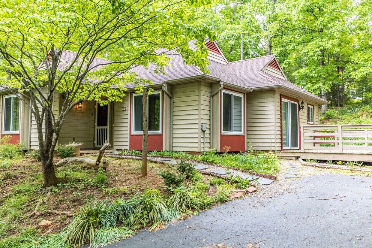 1476 Gray Stone Court Millcreek House Rental in Charlottesville, VA
