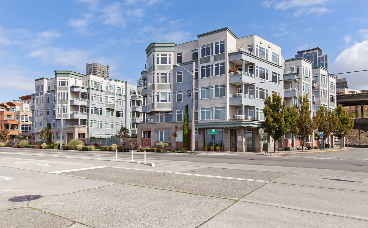 Primary Photo - Waterfront Landings 2 bedroom 2 bath condo