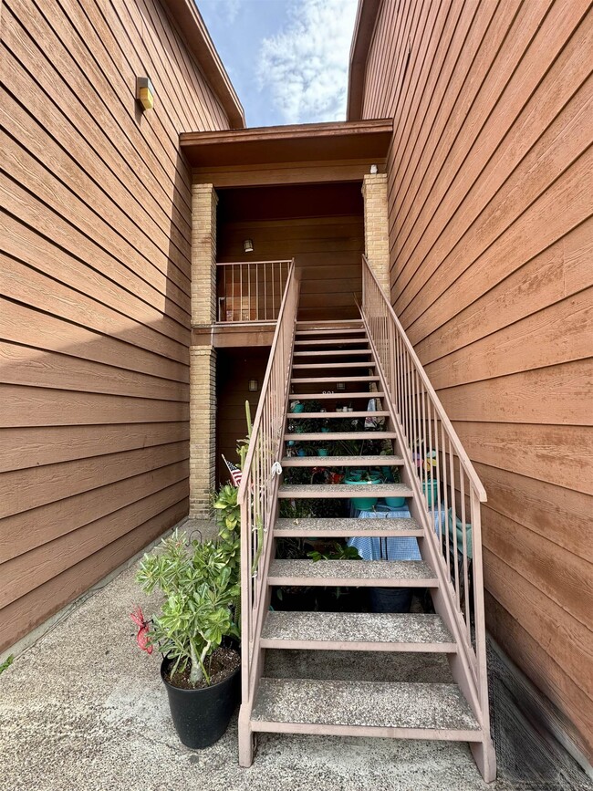 Building Photo - 1752 Tiara Trail