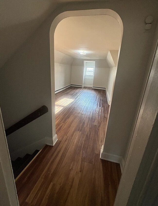 Building Photo - 116 Summit Ave