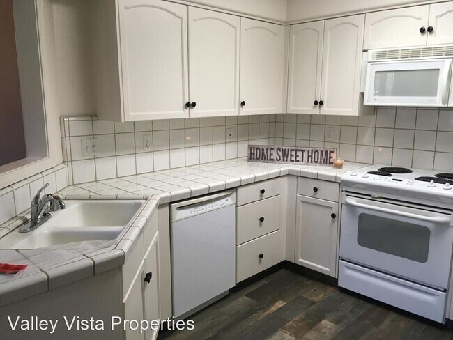 Building Photo - 3 br, 2 bath House - 1321 E La France Drive