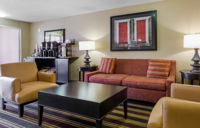 Lobby and Guest Check-in - Furnished Studio - El Paso