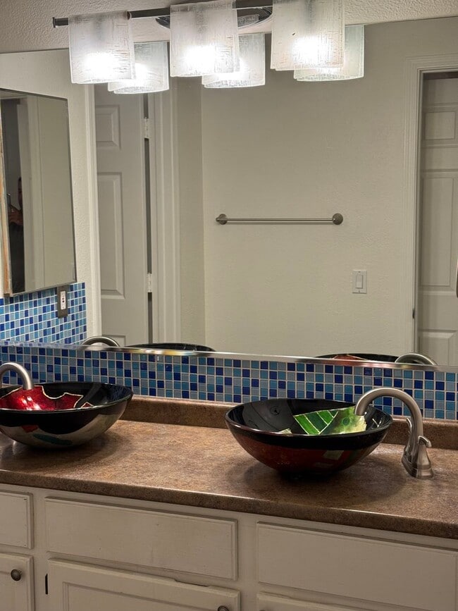 Building Photo - Fantastic 1bd/1ba property at a great price in Scottsdale