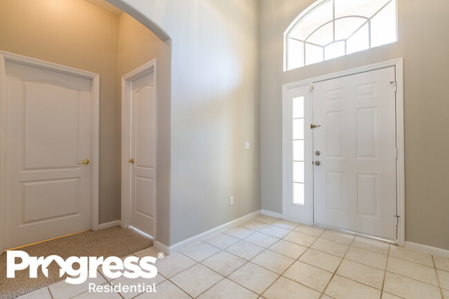 Building Photo - 2834 Mayflower Loop