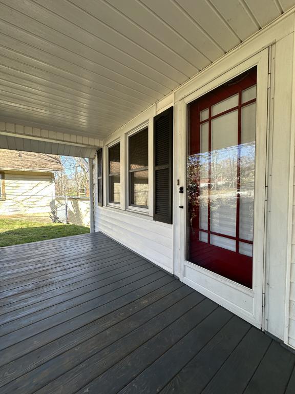 Foto del edificio - 174 Starnes Cove Rd