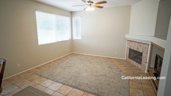 Building Photo - 25442 Holmes Pl
