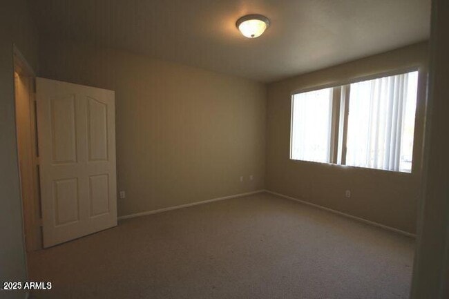 Foto del edificio - 16013 S Desert Foothills Pkwy