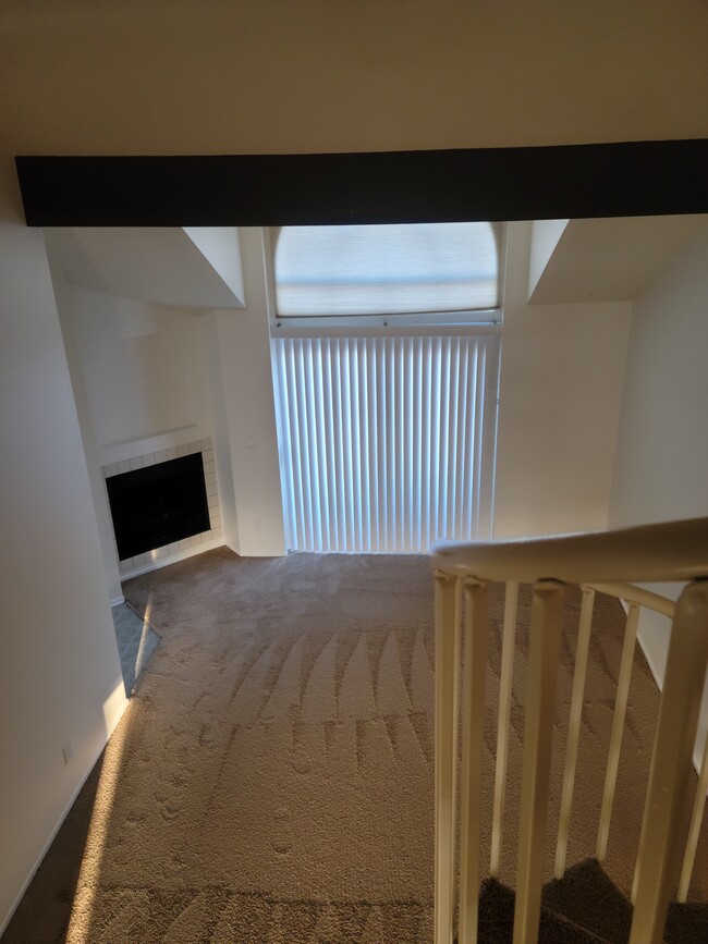 Living Room & Fireplace (as viewed from cat-walk) - 18121 Erik Ct