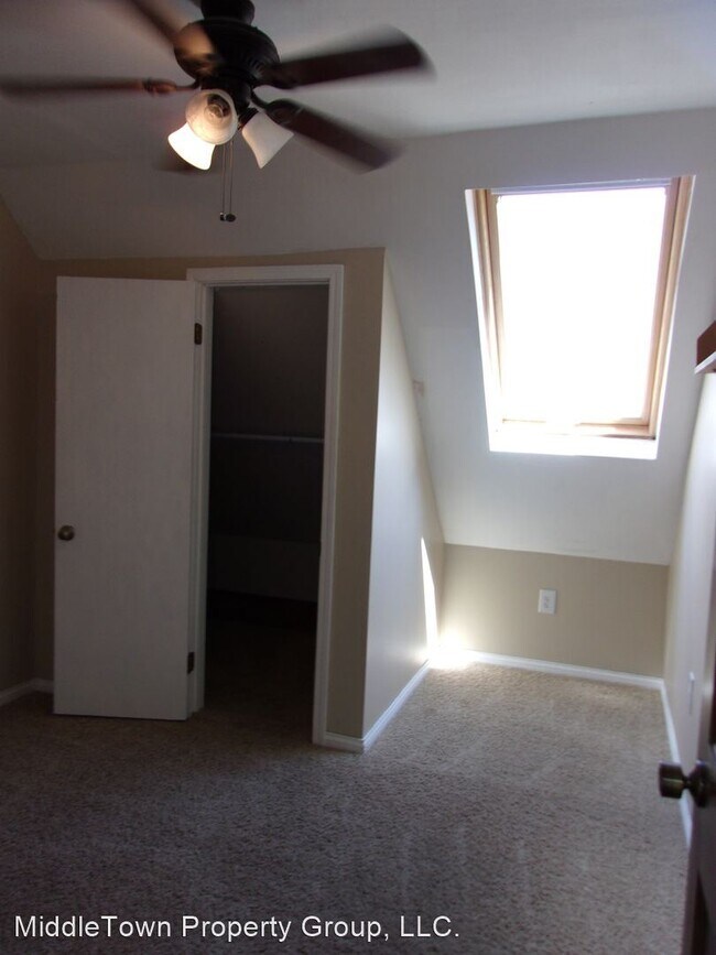 Building Photo - 4 br, 1 bath House - 409 N Calvert St