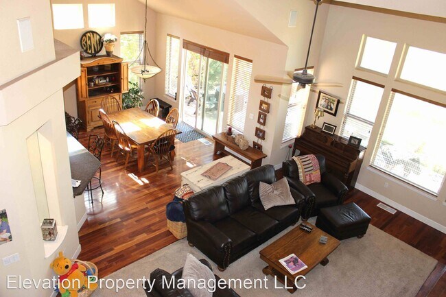 Building Photo - 3 br, 3.5 bath House - 61873 Fall Creek Lp