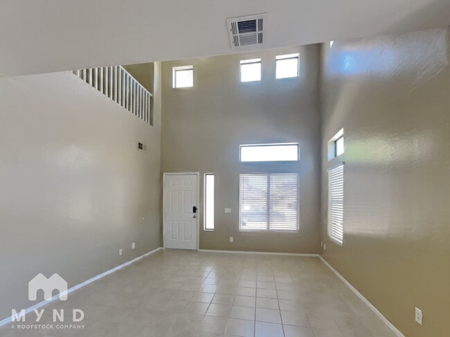 Building Photo - 823 W St Kateri Ave
