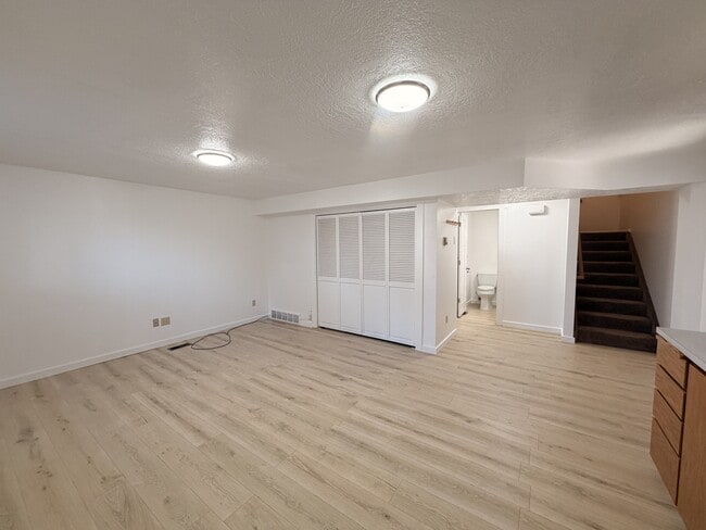 Building Photo - 325 S 600 W