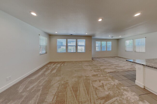 Building Photo - Cordelia 2000+ Sq Ft. 3/2 Home Available Now