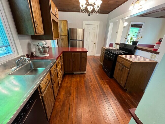 Foto del edificio - 4750 Syracuse Rd