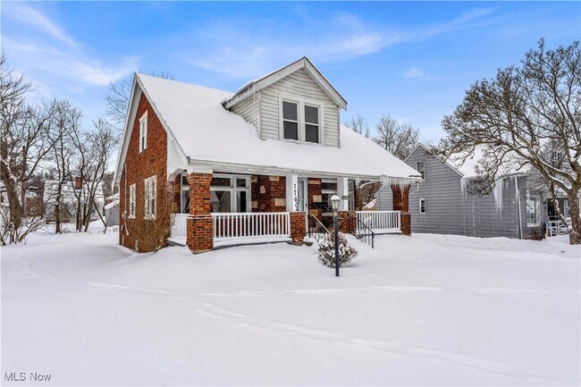 Foto del edificio - 17604 Mapleboro Ave