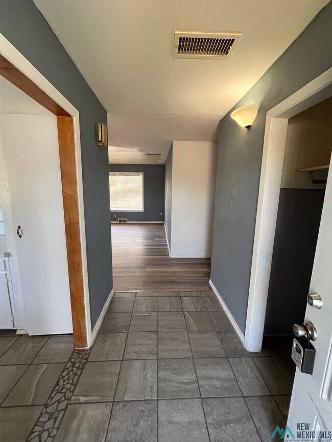 Building Photo - 720 Torreon Dr