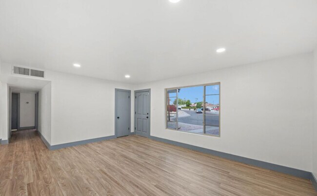 Foto del edificio - 5818 N 22nd Dr