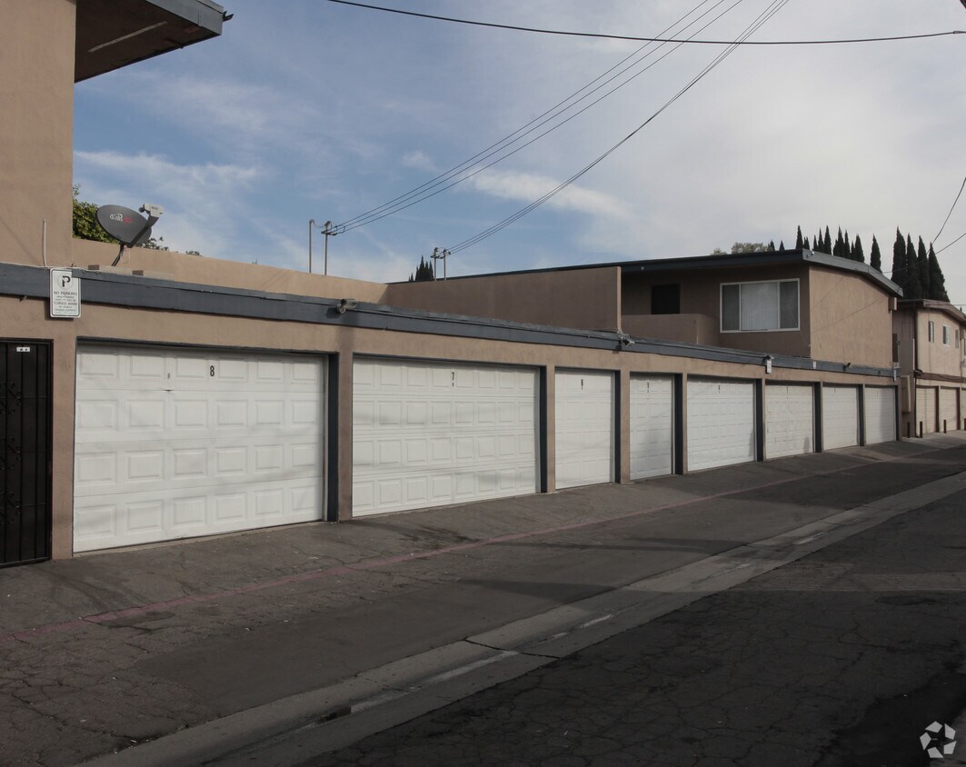Foto del edificio - Sallie Lane Courtyard
