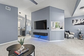Building Photo - 6540 Chasewood Dr