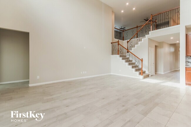 Building Photo - 1726 Clifton Hills Ln